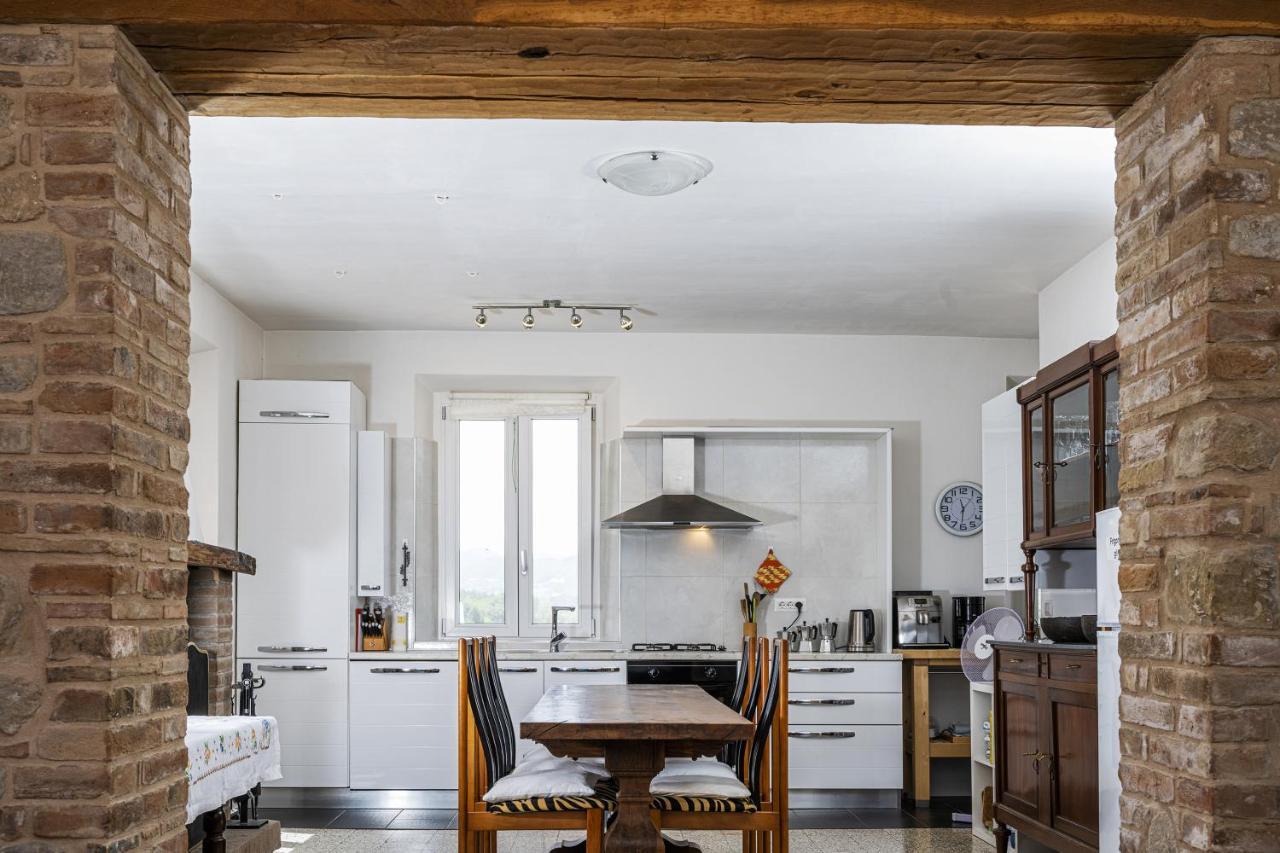 לינה וארוחת בוקר Amandola Casa Friano מראה חיצוני תמונה