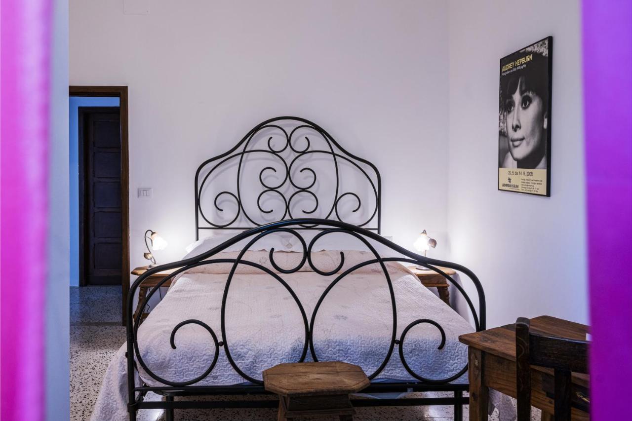 לינה וארוחת בוקר Amandola Casa Friano מראה חיצוני תמונה